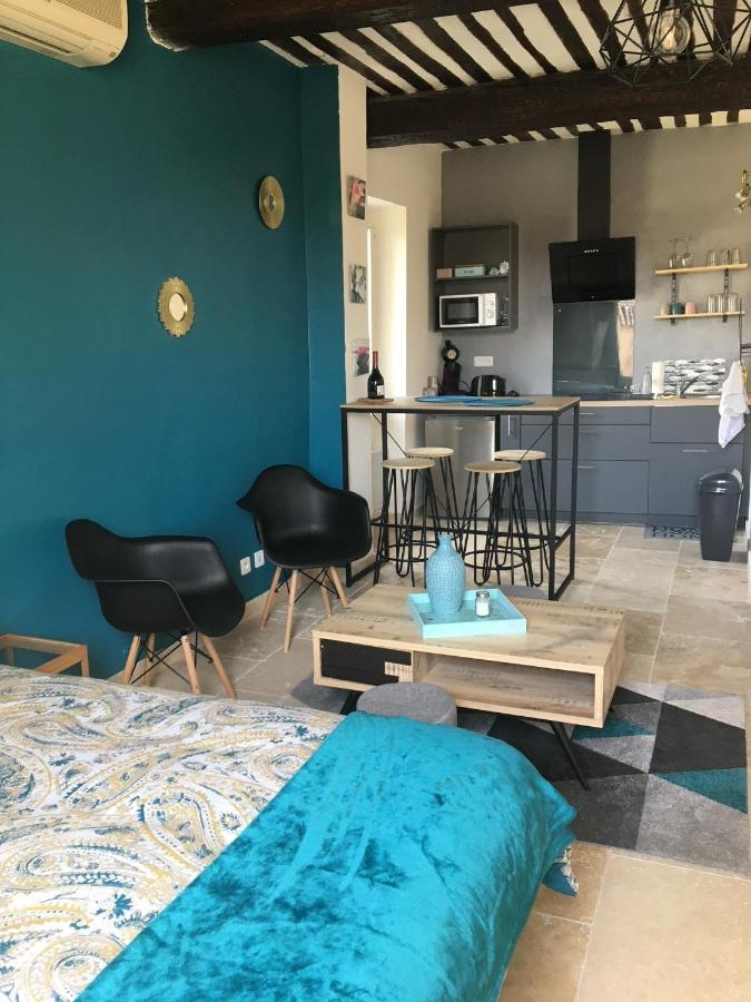 Studio De Charme Le Clos De L'Etang + Place De Parking LʼIsle-sur-la-Sorgue Exteriér fotografie